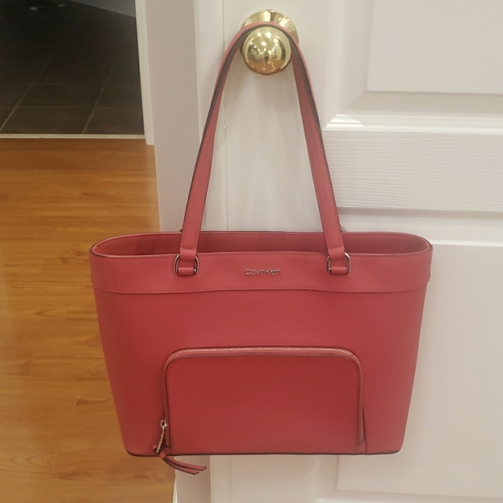 CALVIN KLEIN PURSE